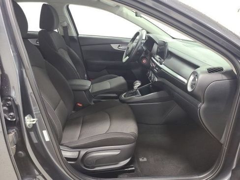 Used 2024 Kia Forte LXS FWD image 8