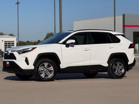 Used 2024 Toyota RAV4 XLE image 58