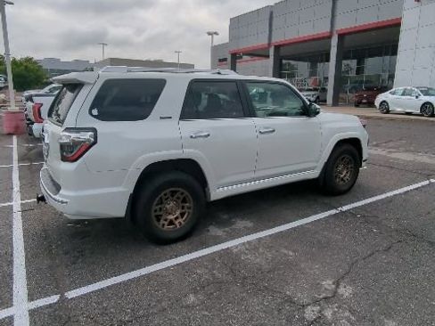 Used 2023 Toyota 4Runner Limited AWD/4WD image 10