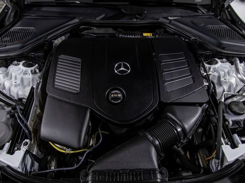 Used 2024 Mercedes-Benz E 350 4MATIC Sedan image 43