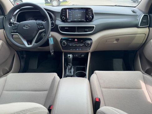 Used 2019 Hyundai Tucson SE w/ Cargo Package image 11