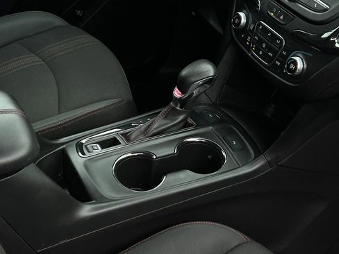 Used 2023 Chevrolet Equinox RS image 11