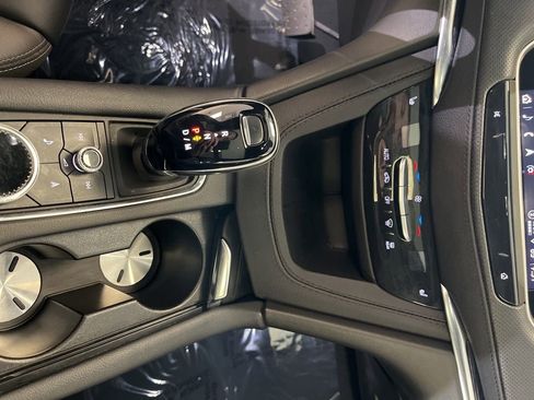 Certified 2023 Cadillac XT5 Premium Luxury w/ Technology Package AWD/4WD image 20