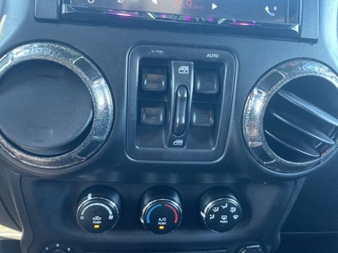 Used 2016 Jeep Wrangler Unlimited Sport w/ Quick Order Package 23S image 17