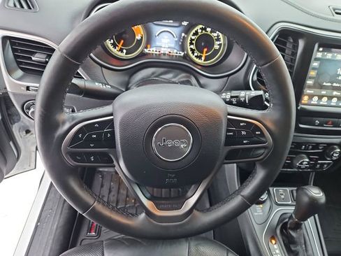Used 2021 Jeep Cherokee Latitude Lux w/ Comfort/Convenience Group image 25