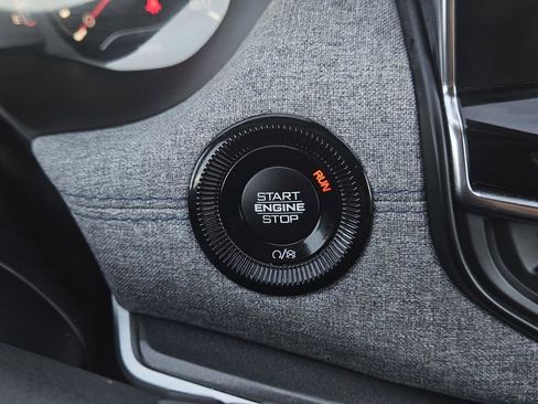 Used 2024 Jeep Compass Latitude image 21