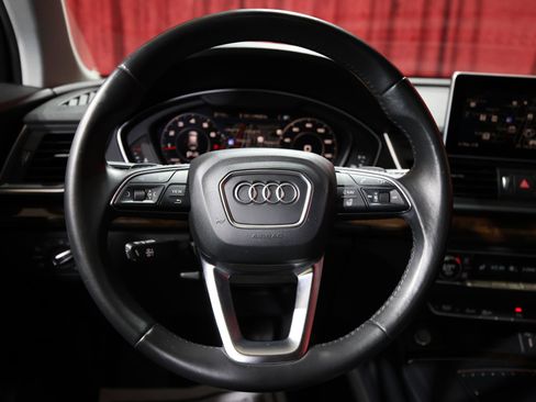 Used 2018 Audi Q5 2.0T Premium Plus w/ Premium Plus Package image 17