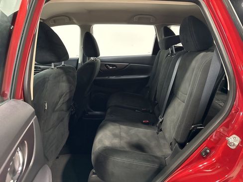Used 2016 Nissan Rogue S AWD/4WD image 23