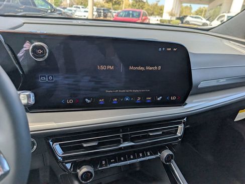 New 2026 Chevrolet Traverse LT image 27