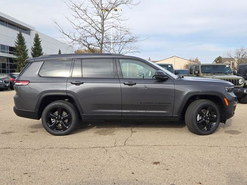 New 2025 Jeep Grand Cherokee L Limited w/ Luxury Tech Group II image 6
