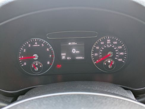 Used 2019 Kia Sorento LX image 30