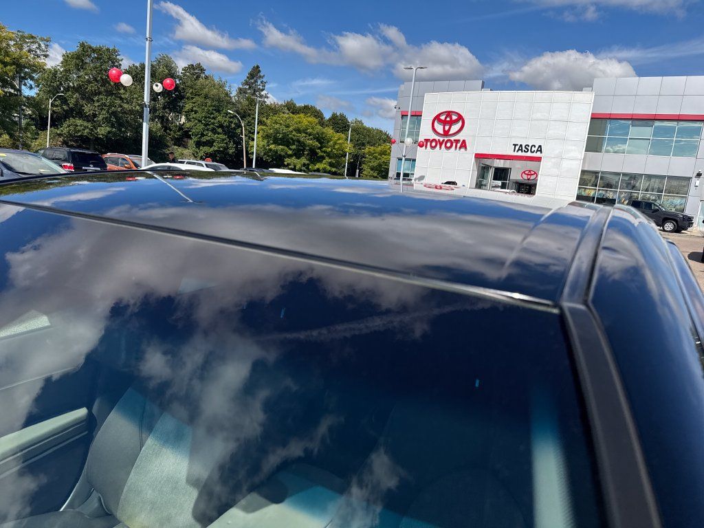 Used 2019 Toyota Camry LE FWD image 42