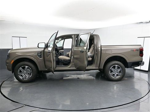 New 2025 Ford Ranger XLT w/ Chrome Accent Package image 9