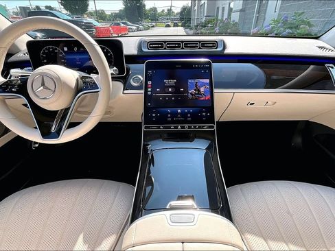 Certified 2023 Mercedes-Benz S 500 4MATIC image 15