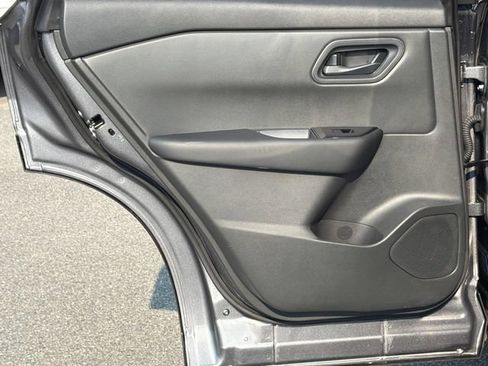 Used 2026 Nissan Rogue S FWD image 21