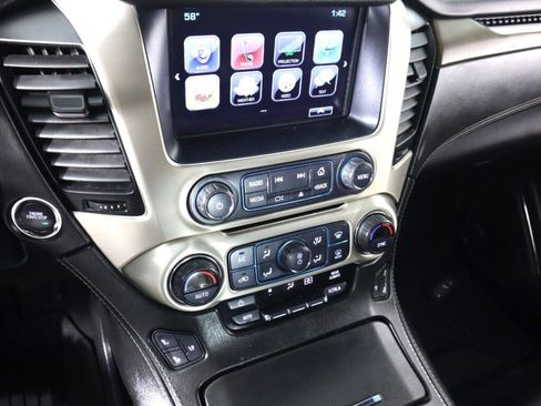 Used 2018 GMC Yukon Denali w/ Denali Ultimate Package AWD/4WD image 17