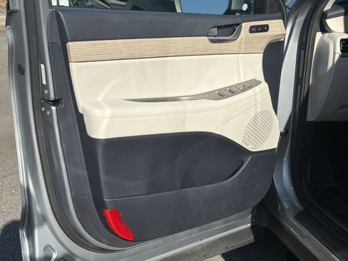 Used 2020 Hyundai Palisade SEL w/ Premium Package FWD image 12