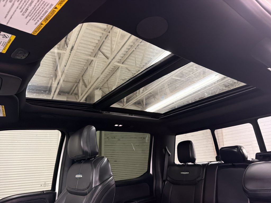 Certified 2025 Ford F350 Platinum AWD/4WD image 10