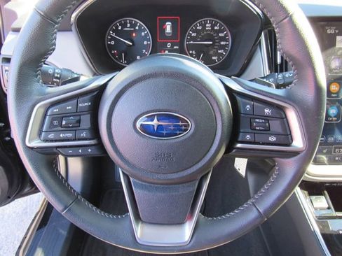 Used 2023 Subaru Outback Premium AWD/4WD image 27