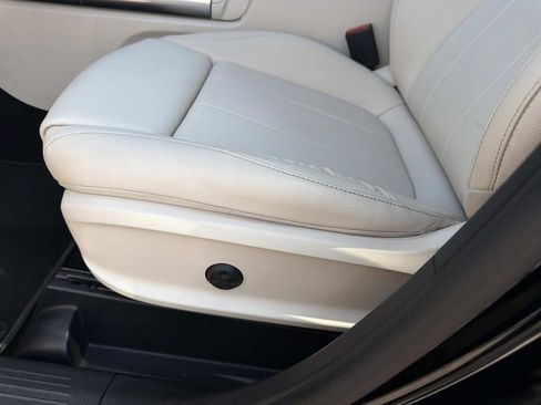 Used 2023 Mercedes-Benz GLA 250 image 16