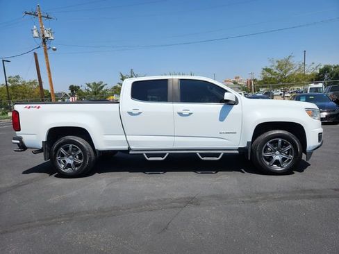 Used 2018 Chevrolet Colorado W/T w/ WT Convenience Package AWD/4WD image 2