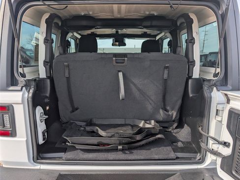 Used 2020 Jeep Wrangler Sport image 14