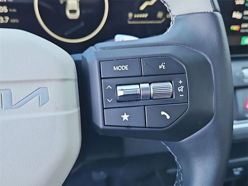 Certified 2025 Kia K4 GT-Line image 23