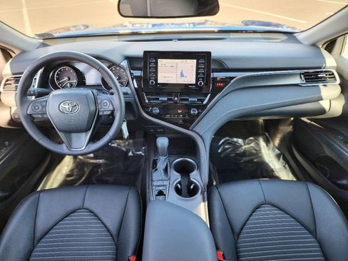Used 2023 Toyota Camry SE image 30