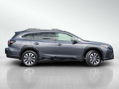 Used 2024 Subaru Outback Touring image 3