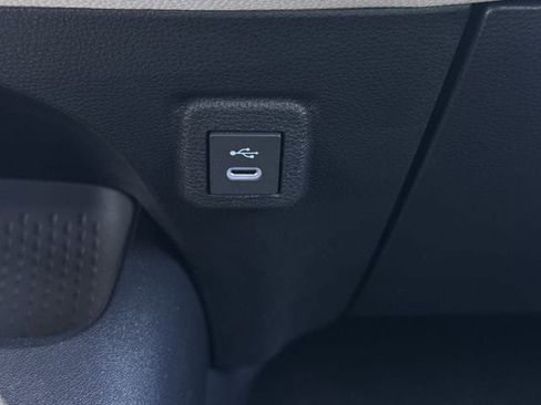 Used 2025 Toyota Corolla LE image 22