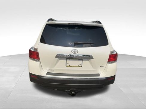 Used 2013 Toyota Highlander Limited AWD/4WD image 22