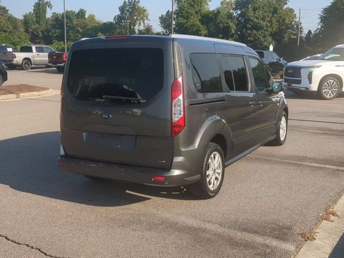 Used 2019 Ford Transit Connect XLT FWD image 3