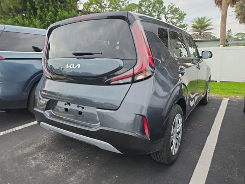 Certified 2023 Kia Soul LX FWD image 16