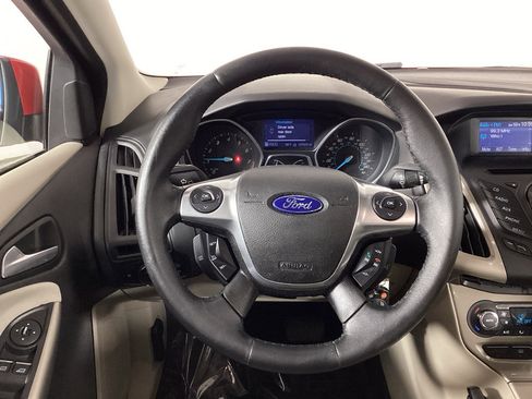 Used 2012 Ford Focus SEL FWD image 18