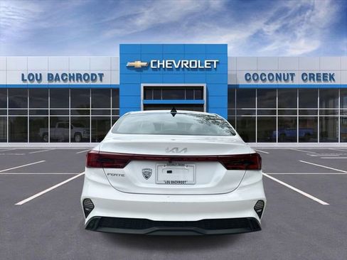 Used 2024 Kia Forte LXS image 7