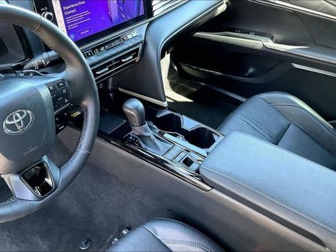 Used 2025 Toyota Camry XSE w/ Premium Plus Package image 17