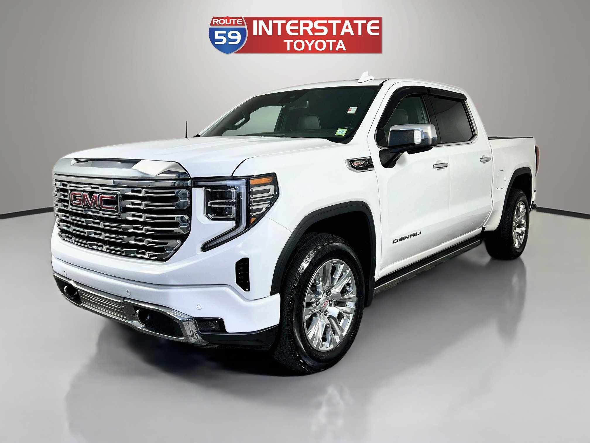Used 2023 GMC Sierra 1500 Denali AWD/4WD image 3