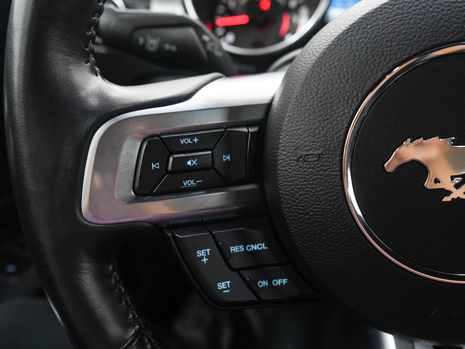 Used 2022 Ford Mustang GT RWD image 21