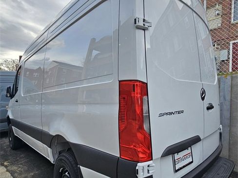 New 2025 Mercedes-Benz Sprinter 2500 image 2