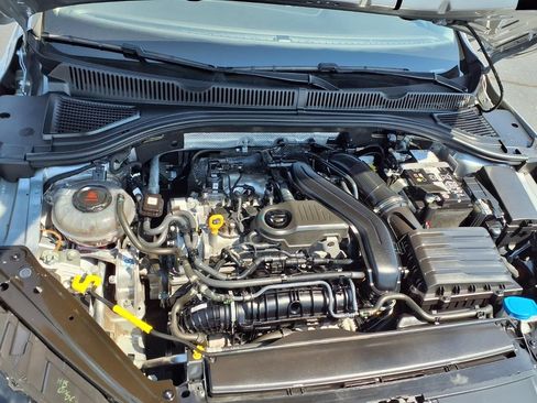 Used 2024 Volkswagen Jetta SE FWD image 30