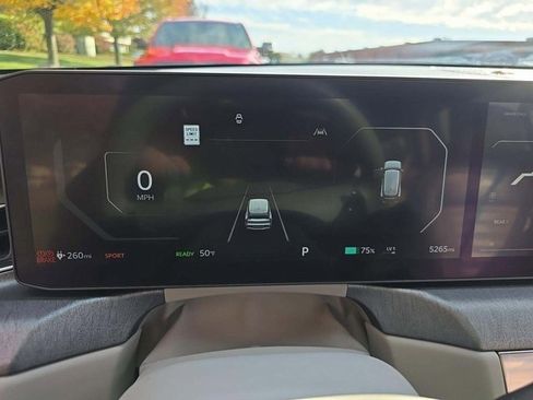 Used 2024 Kia EV9 Land image 4