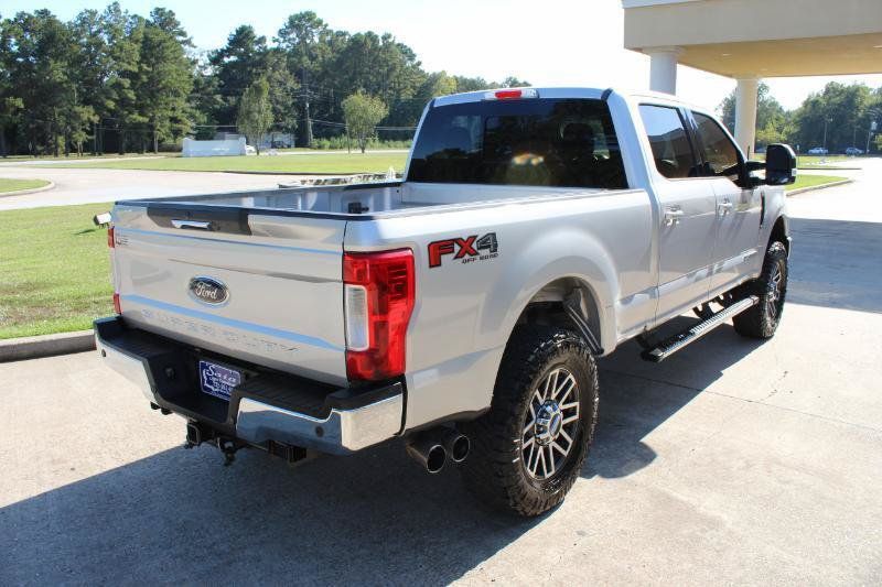 Used 2017 Ford F250 Lariat w/ Lariat Value Package AWD/4WD image 16