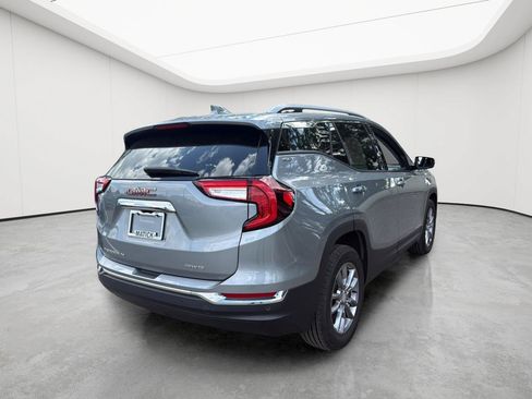 Used 2024 GMC Terrain SLT AWD/4WD image 6