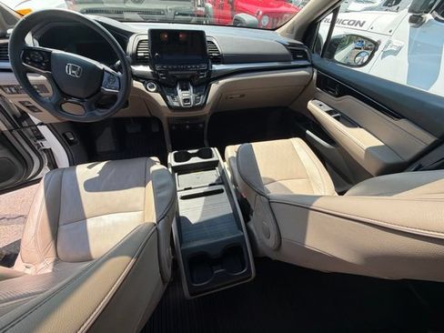 Used 2023 Honda Odyssey Elite image 18