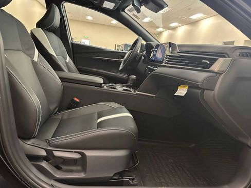 New 2026 Toyota Camry Hybrid image 28