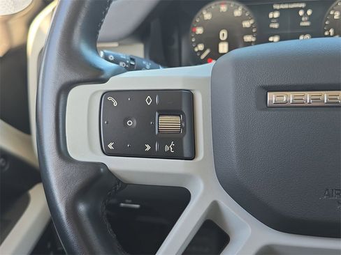 Certified 2023 Land Rover Defender 130 X-Dynamic SE image 18
