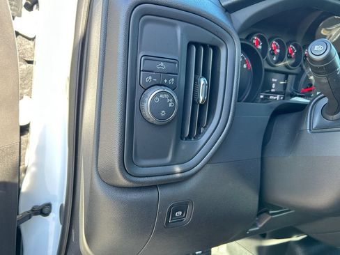 Used 2025 Chevrolet Silverado 1500 W/T RWD image 19