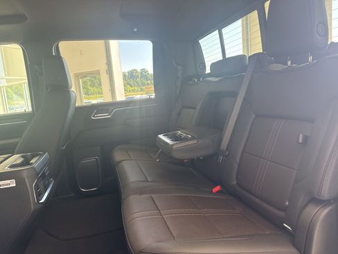 New 2025 Chevrolet Silverado 2500 High Country w/ Z71 Off-Road Package image 17