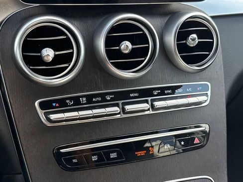 Used 2022 Mercedes-Benz GLC 300 image 26