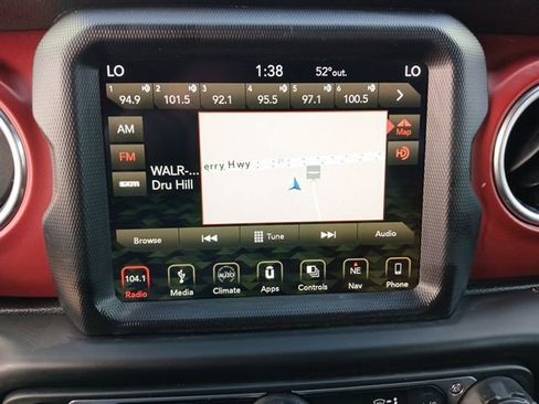 Used 2018 Jeep Wrangler Unlimited Rubicon image 41